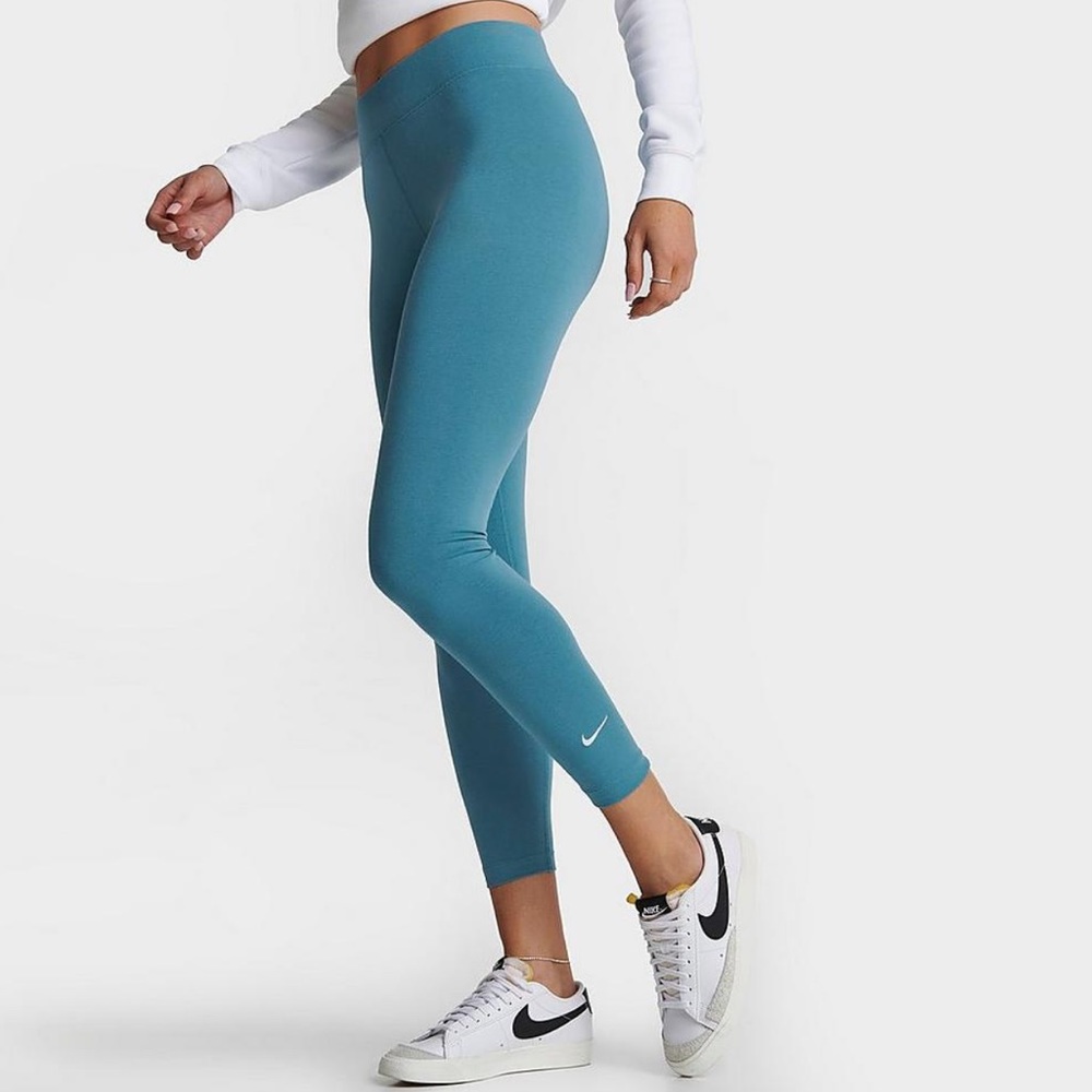 NIKE MID-RISE CROPPED LEGGINGS size 7/8 small